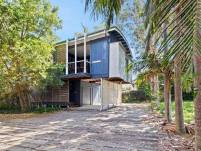 Baleen Beach House by Discover Stradbroke